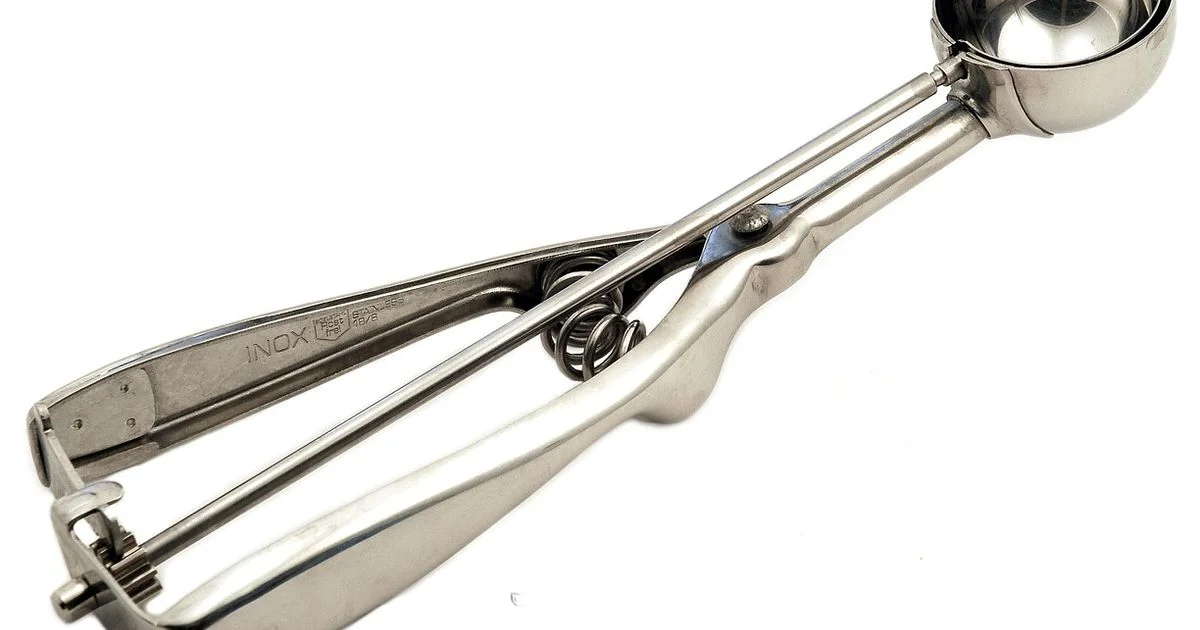 Mini vs Regular Mixer Mini vs Regular Mixer - Mixer Accessories