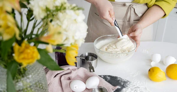 Compact Power, Easy Cleanup - Mixer Accessories